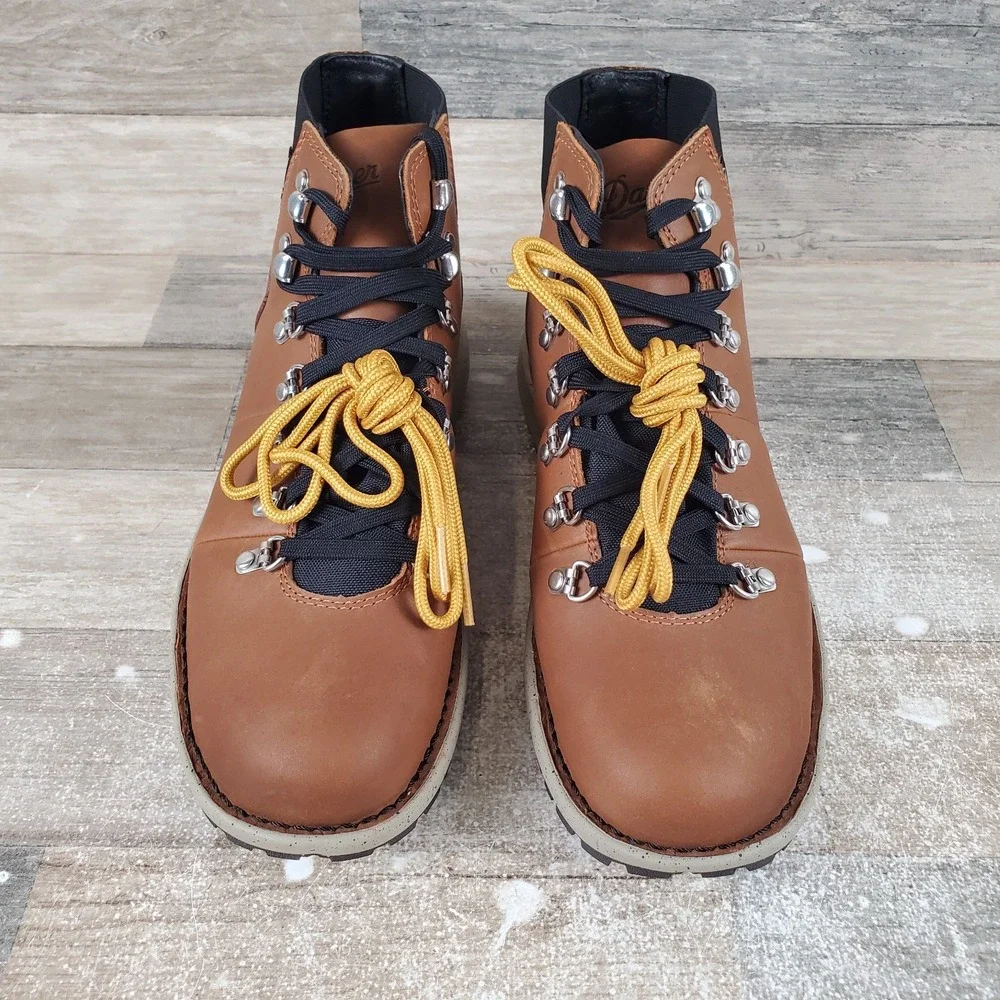 Danner Vertigo 917 Mens Hiking Shoes‎ Sz 8.5 Brown Lace Up Mid Top Waterproof